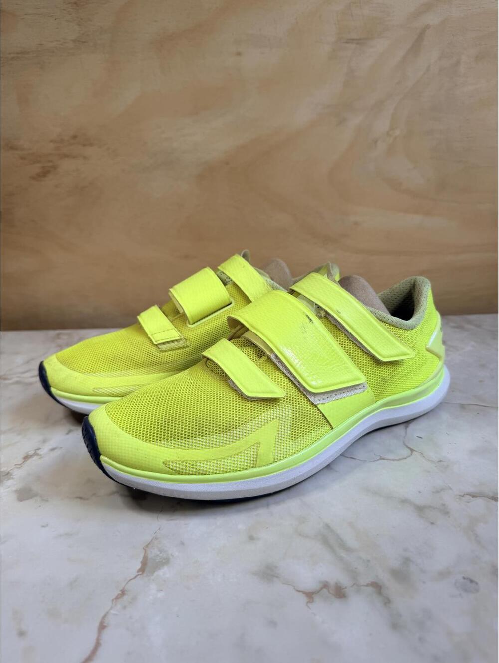 New Balance indoor cycling shoe size 9